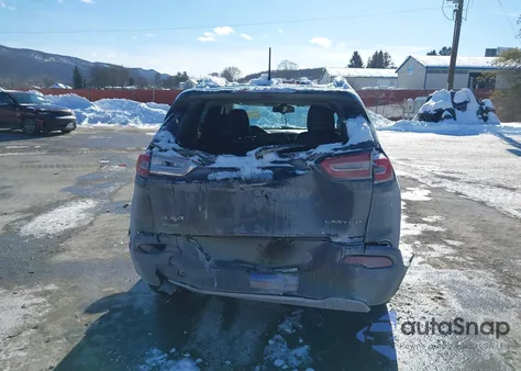 2017 Jeep Cherokee Limited 4X4 z USA, uszkodzony, nr VIN 1C4PJMDB8HW543877